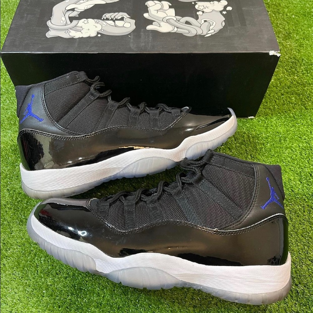Jordan 11 Retro Space Jam